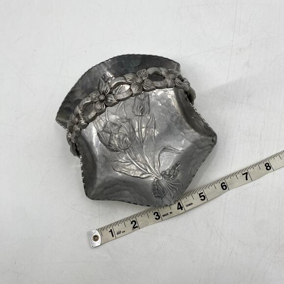 Vintage Metal Silver Tulip Basket Catchall Decor - Picture 6 of 6